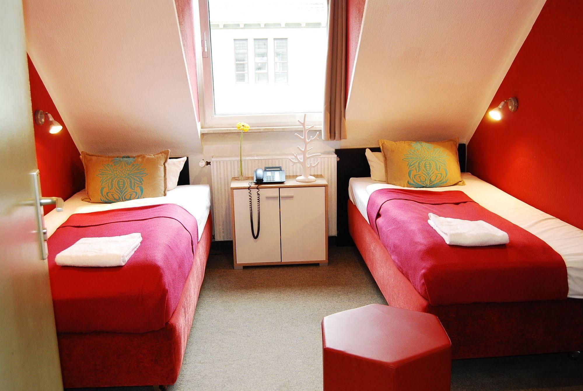 Hotel Alt Deutz City-messe-arena